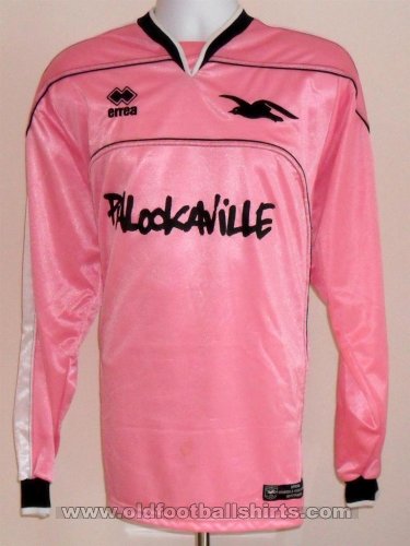 Brighton & Hove Albion Goalkeeper football shirt 2004 - 2005
