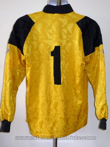 Brighton & Hove Albion Goalkeeper football shirt 1993 - 1994