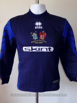 Brighton & Hove Albion Goalkeeper football shirt 2001 - 2002