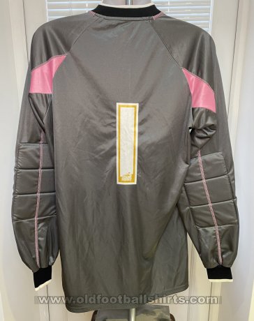 Brighton & Hove Albion Goalkeeper football shirt 2004 - 2006