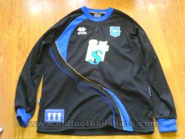 Brighton & Hove Albion Training/Leisure football shirt 2010 - 2011