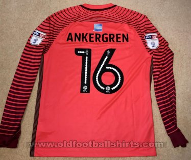 Brighton & Hove Albion Goalkeeper football shirt 2016 - 2017