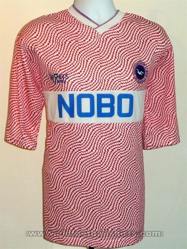 Brighton & Hove Albion Away baju bolasepak 1989 - 1991