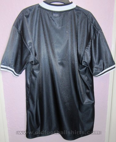 Brighton & Hove Albion Retro Replicas football shirt 2002 - 2004