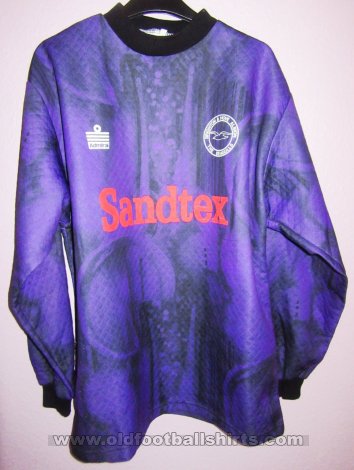 Brighton & Hove Albion Goalkeeper football shirt 1994 - 1997