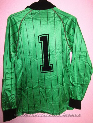 Brighton & Hove Albion Goalkeeper football shirt 1991 - 1993