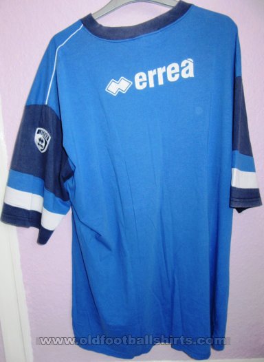 Brighton & Hove Albion Training/Leisure football shirt 2004