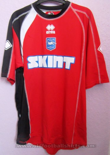 Brighton & Hove Albion Training/Freizeit Fußball-Trikots 2005 - ?