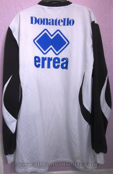 Brighton & Hove Albion Training/Leisure football shirt 2011