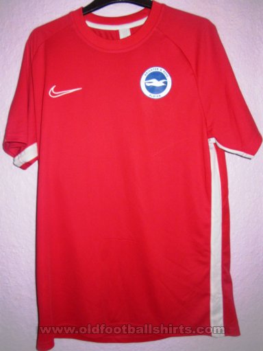 Brighton & Hove Albion Training/Leisure football shirt 2018 - 2020