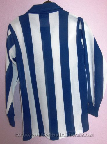 Brighton & Hove Albion Home football shirt 1977