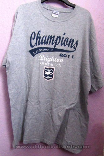 Brighton & Hove Albion Training/Leisure football shirt 2011