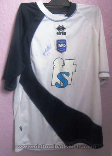 Brighton & Hove Albion Training/Leisure football shirt 2009