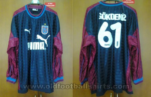 Trabzonspor Third football shirt 2001 - 2002