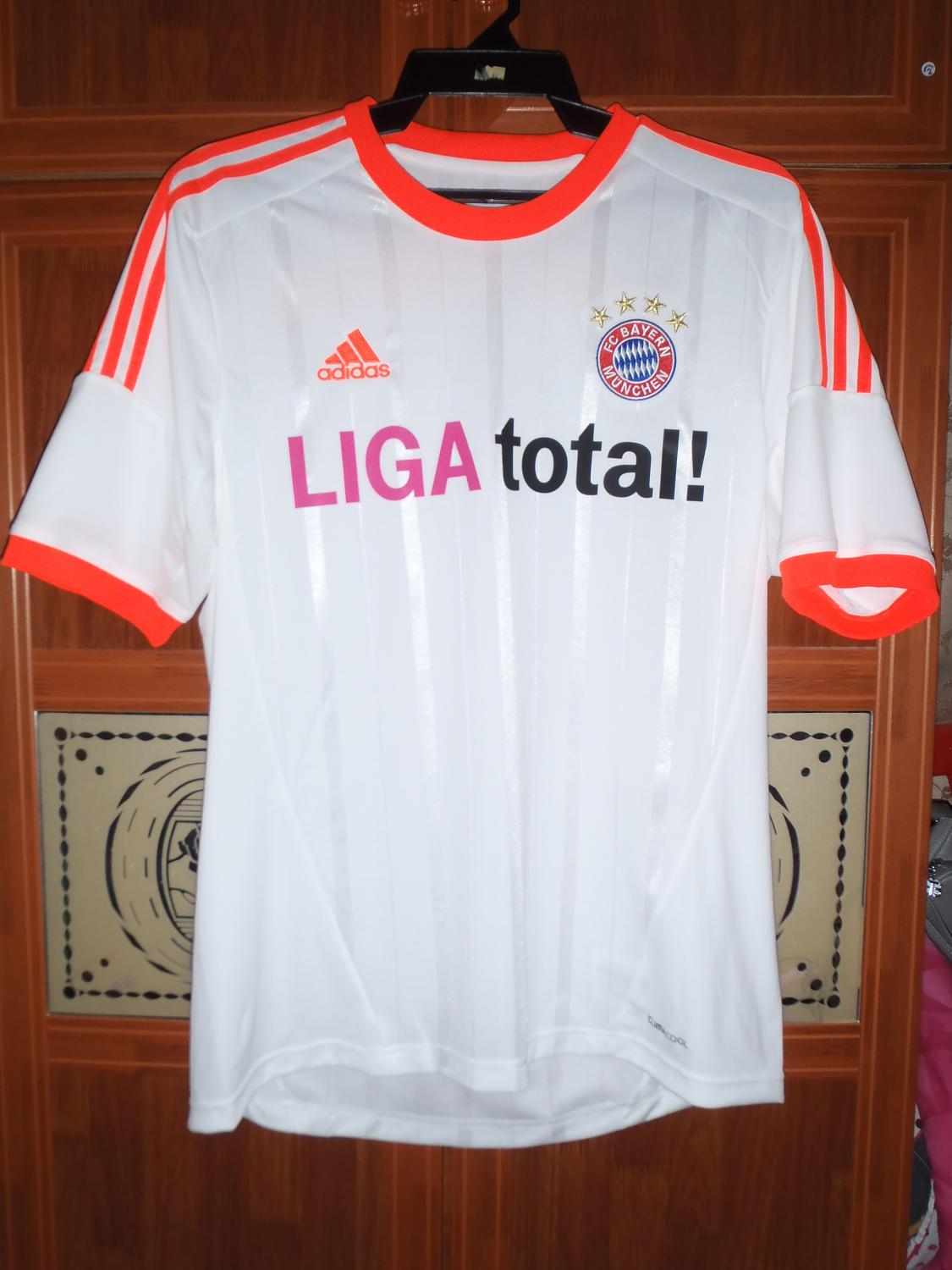 Bayern Munich Away football shirt 2012 - 2013. Sponsored by Liga Total!