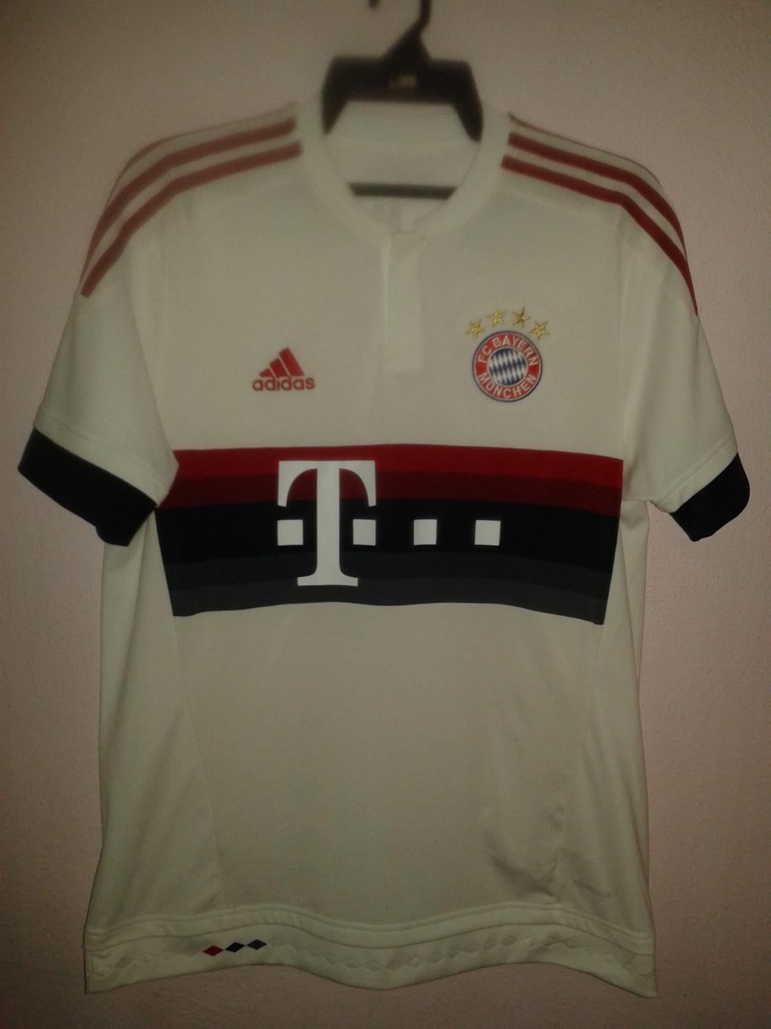 Maillot Bayern Munich Domicile 2015-2016 – Adidas – Taille XL Enfant – Occasion