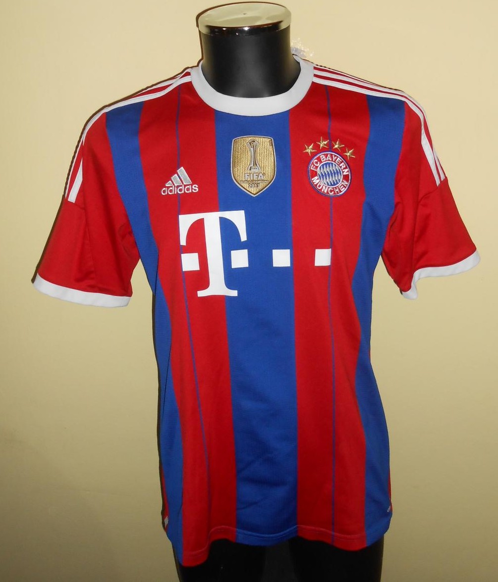 Bayern Munich Home football shirt 2014 2015. Sponsored by Deutsche