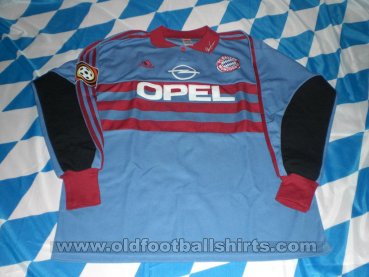 Bayern Munich Goalkeeper football shirt 1998 - 1999