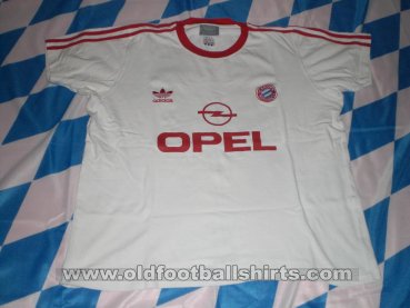 Bayern Munich Retro Replicas football shirt 1989 - 1991
