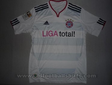 Bayern Munich Away football shirt 2010 - 2012