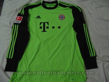 Bayern Munich Goalkeeper football shirt 2012 - 2013