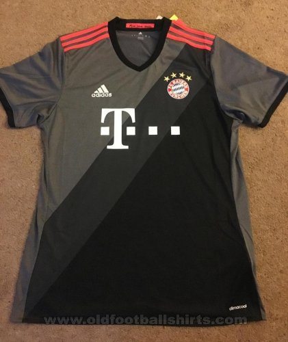 Bayern Munich Away football shirt 2016 - 2017