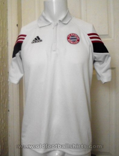 Bayern Munich Training/Leisure football shirt (unknown year)