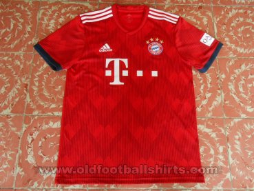 Bayern Munich Home football shirt 2018 - 2019