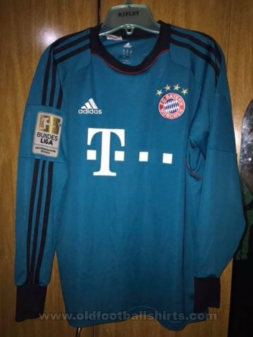 Bayern Munich Goalkeeper football shirt 2013 - 2014
