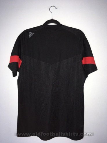Bayern Munich Training/Leisure football shirt 2014 - 2015