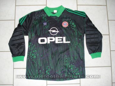 Bayern Munich Goalkeeper football shirt 1990 - 1991