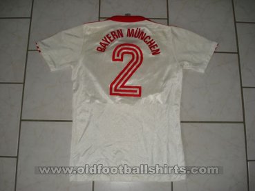 Bayern Munich Away football shirt 1982 - 1983