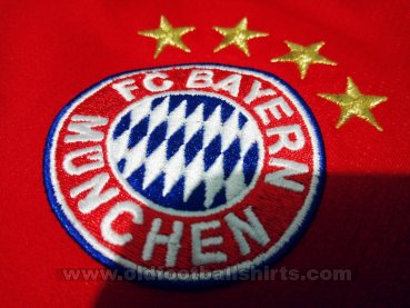 Bayern Munich Home football shirt 2015 - 2016