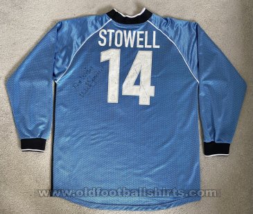 Bristol City Goalkeeper football shirt 2002 - 2004