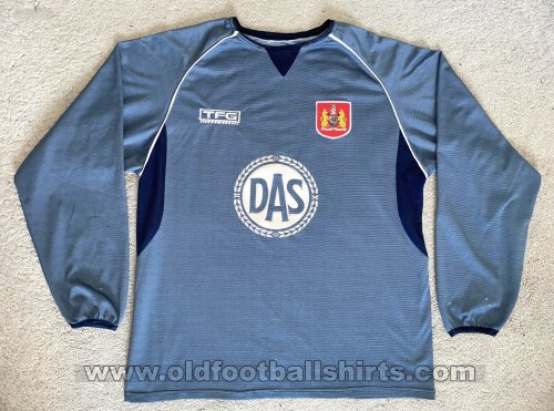 Bristol City Goalkeeper football shirt 2004 - 2005