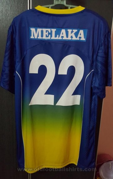 Melaka United Goalkeeper football shirt 2015