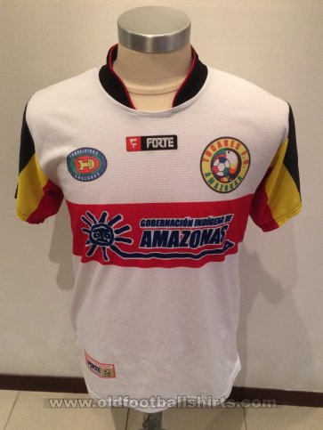 Tucanes de Amazonas Away football shirt 2011 - 2012