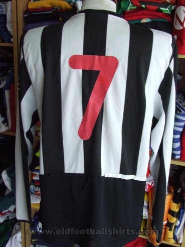 Harwich & Parkeston FC Home football shirt (unknown year)