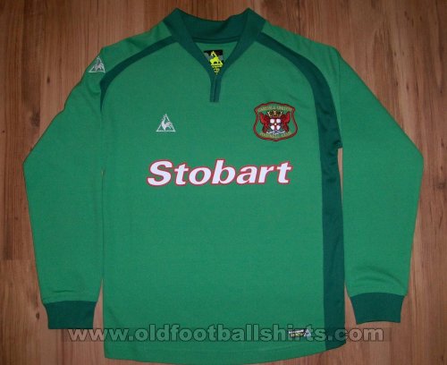 Carlisle United Goalkeeper football shirt 2009 - 2011