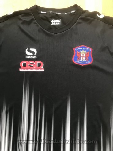 Carlisle United Training/Leisure football shirt (unknown year)