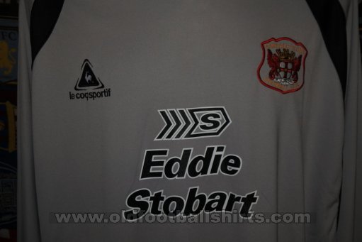 Carlisle United Goalkeeper football shirt 2005 - 2006