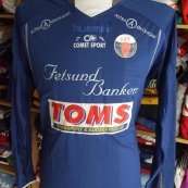 Home football shirt (unknown year)