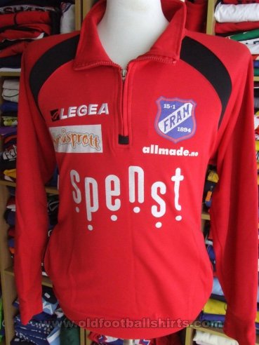 IF Fram Larvik Training/Leisure football shirt (unknown year)