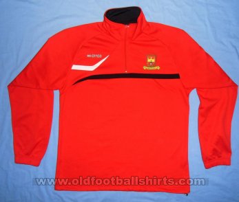 Kilnamanagh AFC Training/Leisure football shirt (unknown year)
