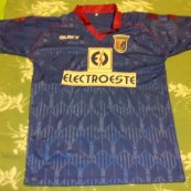 Away football shirt (unknown year)