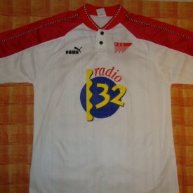 FC Solothurn Home football shirt 1998 - 2000 sponsored by Radio 32