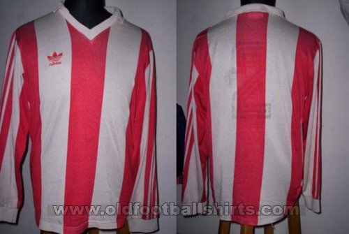 Estudiantes Home football shirt 1990 - 1991