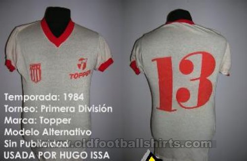 Estudiantes Away football shirt 1984