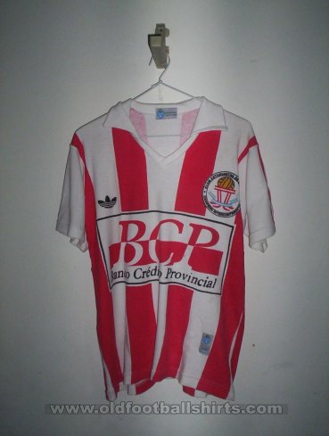 Estudiantes Home football shirt 1992 - ?