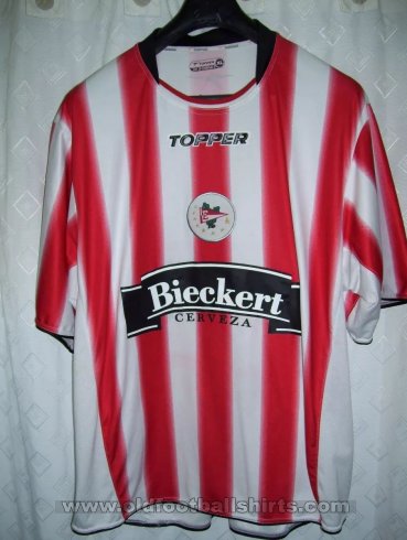 Estudiantes Home football shirt 2006